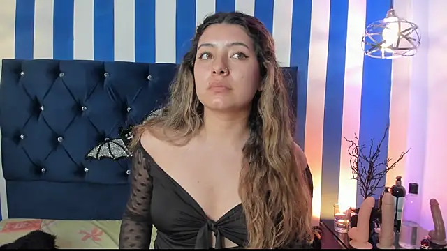 valeria rouse28 online show from October 30, 6:38 pm