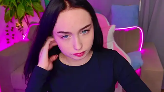 MonikaCarter online show from October 14, 11:11 am