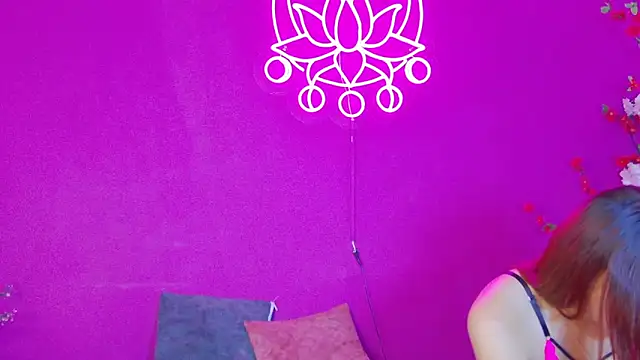 Maylu Fox online show from November 6, 12:42 pm