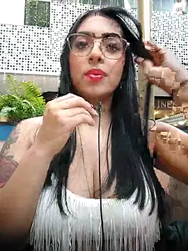 Linda Saenz  online show from November 21, 8:41 pm