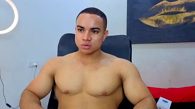 Snapshot of DylanGuss chatting on September 28, 11:50 am DylanGuss online show from September 28, 11:50 am