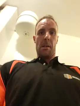 Snapshot of Mcnlrdam chatting on November 7, 9:08 pm Mcnlrdam online show from November 7, 9:08 pm