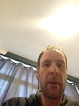 Snapshot of Mcnlrdam chatting on March 10, 2:32 pm Mcnlrdam online show from March 10, 2:32 pm