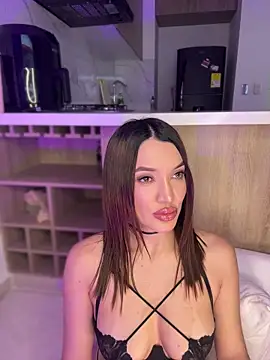 Bella-taylorr online show from March 24, 6:57 am