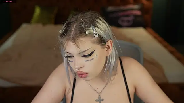 Yuki sun online show from October 30, 7:22 pm