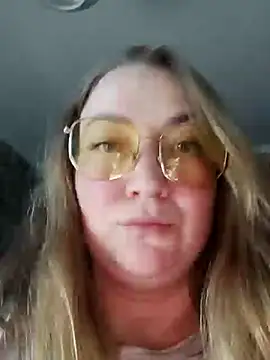 Snapshot of Kiss_Eva chatting on February 23, 9:05 pm Kiss Eva online show from February 23, 9:05 pm