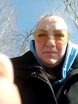 Kiss Eva online show from March 15, 9:38 am