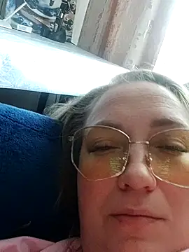 Snapshot of Kiss_Eva chatting on September 29, 11:27 am Kiss Eva online show from September 29, 11:27 am