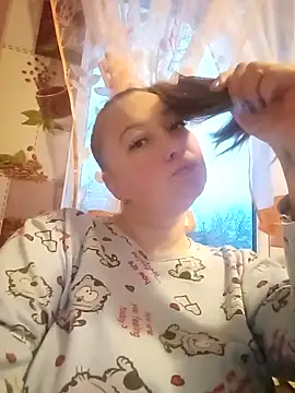 Kiss Eva online show from March 29, 4:41 pm