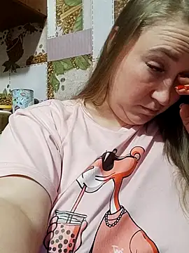 Kiss Eva online show from November 26, 6:08 pm