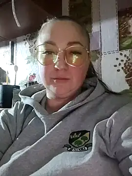 Kiss Eva online show from January 14, 5:49 pm