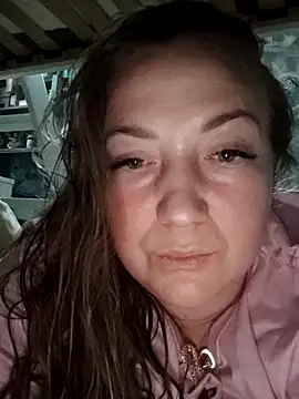 Kiss Eva online show from December 21, 9:15 pm