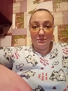 Kiss Eva online show from March 11, 6:13 pm