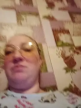 Kiss Eva online show from March 30, 5:03 pm