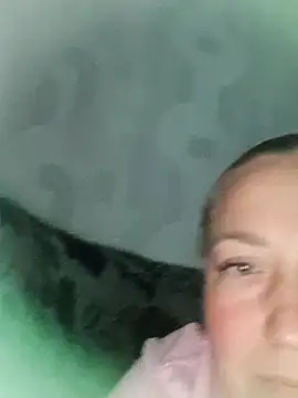 Snapshot of Kiss_Eva chatting on September 30, 1:50 pm Kiss Eva online show from September 30, 1:50 pm