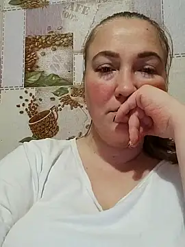 Kiss Eva online show from November 12, 5:39 pm