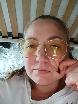 Snapshot of Kiss_Eva chatting on November 2, 1:38 pm Kiss Eva online show from November 2, 1:38 pm