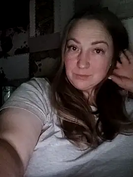 Kiss Eva online show from February 13, 7:58 pm