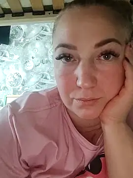 Kiss Eva online show from November 16, 10:31 am