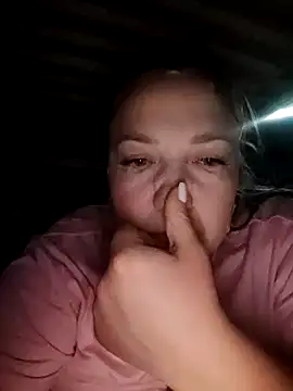 Snapshot of Kiss_Eva chatting on October 10, 9:59 pm Kiss Eva online show from October 10, 9:59 pm