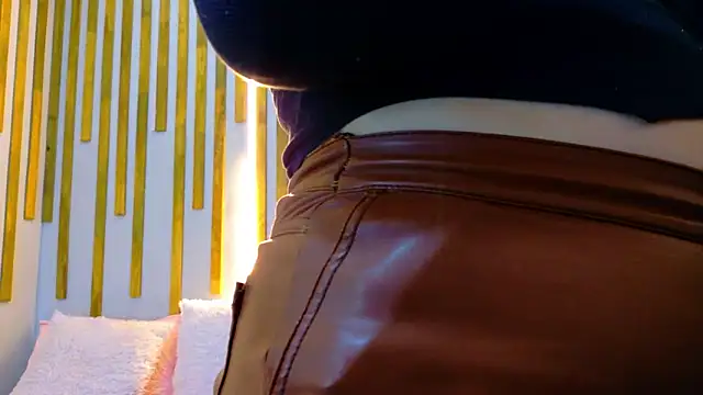 Angel saez online show from December 4, 10:58 am