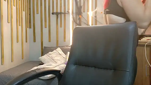 Angel saez online show from October 31, 10:34 am