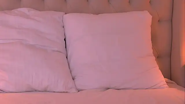 AshleyEvance online show from March 23, 6:35 am