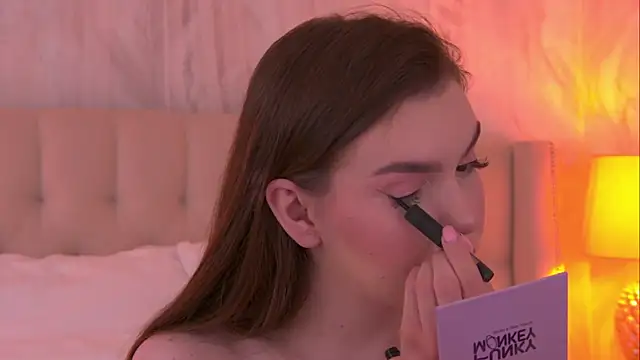 AshleyEvance online show from April 23, 6:42 am