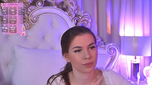 AshleyEvance online show from October 18, 4:03 am