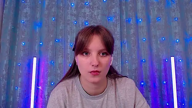 Leonaalove online show from December 18, 8:19 am