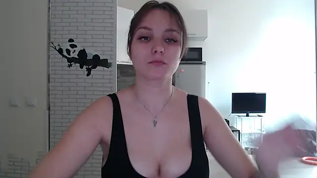 Leonaalove online show from April 4, 1:06 pm