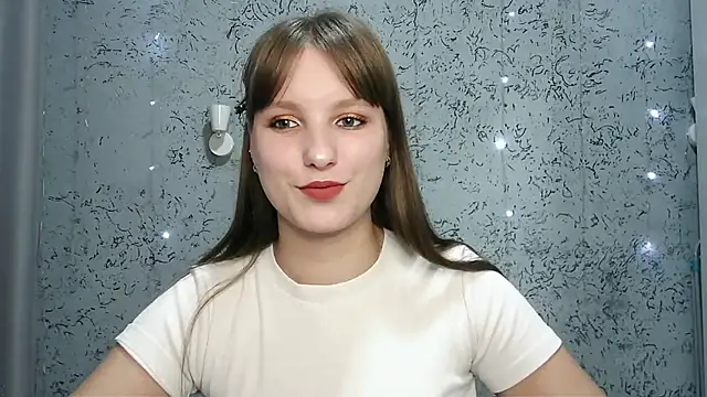 Snapshot of Leonaalove chatting on October 29, 8:46 am Leonaalove online show from October 29, 8:46 am