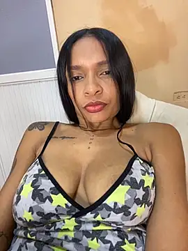 Luna025 online show from November 2, 5:45 am