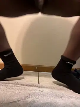 dicktobig9 online show from May 3, 6:11 pm