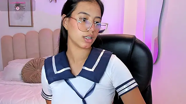 raven stonee online show from March 13, 11:43 pm