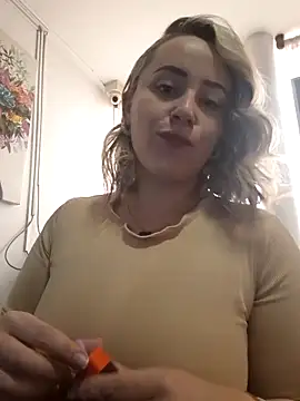 CurvyLust x online show from September 10, 2:05 pm