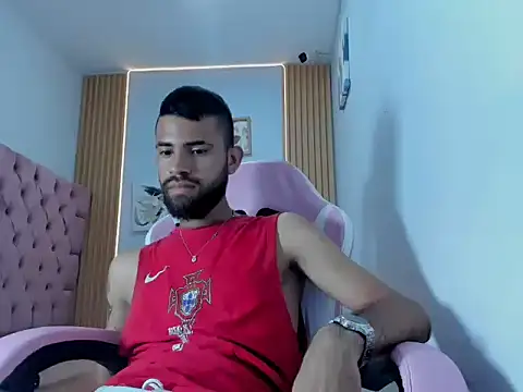 adri sexboy229 online show from October 1, 1:22 am