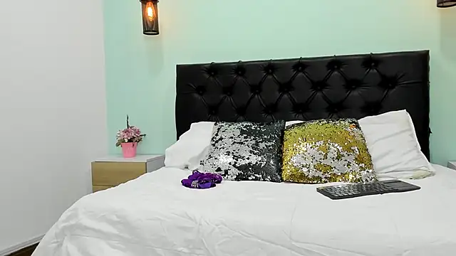 Marianee Rousse online show from November 28, 10:21 pm