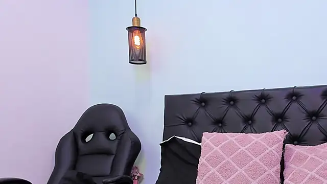 Marianee Rousse online show from November 8, 10:13 pm