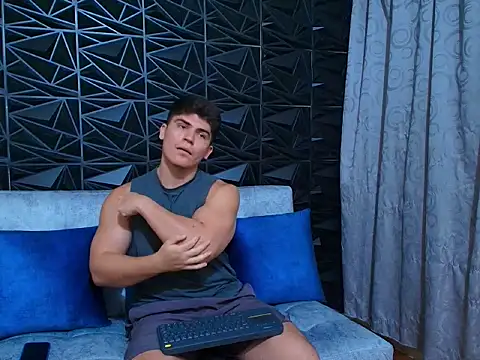 Snapshot of Jared_Rosse chatting on January 7, 12:15 am Jared Rosse online show from January 7, 12:15 am