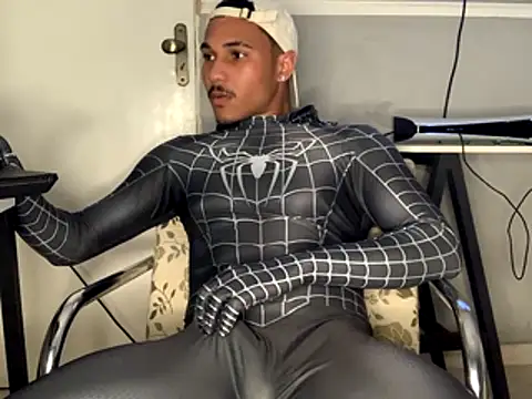 Snapshot of edualqxo chatting on October 24, 10:20 pm edualqxo online show from October 24, 10:20 pm