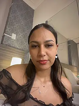 Snapshot of MiilaBlake chatting on February 5, 7:32 pm MiilaBlake online show from February 5, 7:32 pm