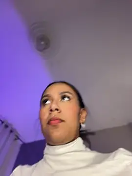 MiilaBlake online show from April 10, 7:32 pm