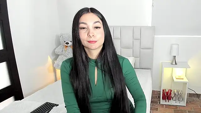 Snapshot of Ms_milarose chatting on October 8, 9:48 pm Ms milarose online show from October 8, 9:48 pm