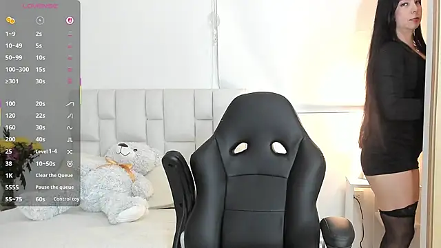 Snapshot of Ms_milarose chatting on September 27, 1:01 am Ms milarose online show from September 27, 1:01 am