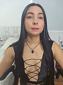 Snapshot of Ms_milarose chatting on December 14, 7:52 pm Ms milarose online show from December 14, 7:52 pm