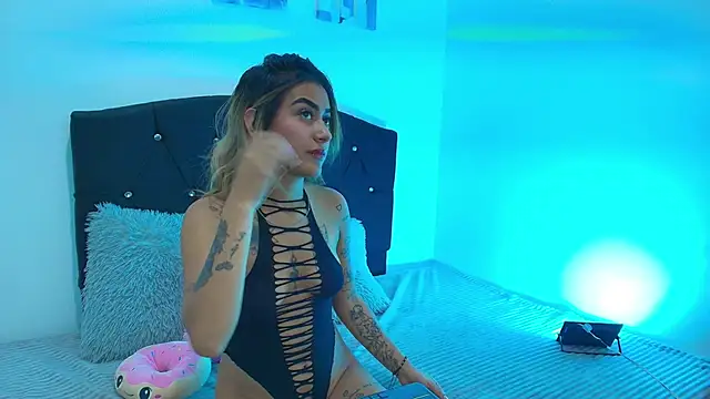 Snapshot of Sophia_Nights chatting on September 27, 12:28 am Sophia Nights online show from September 27, 12:28 am