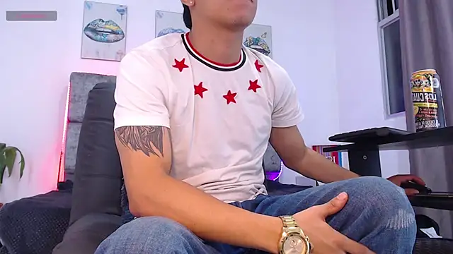 david santos16 online show from December 18, 1:22 am