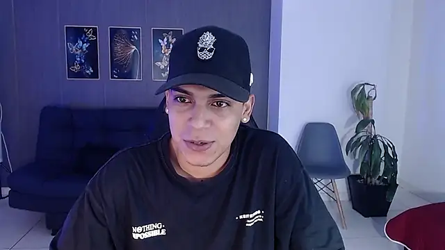 Snapshot of david_santos16 chatting on September 13, 4:34 am david santos16 online show from September 13, 4:34 am