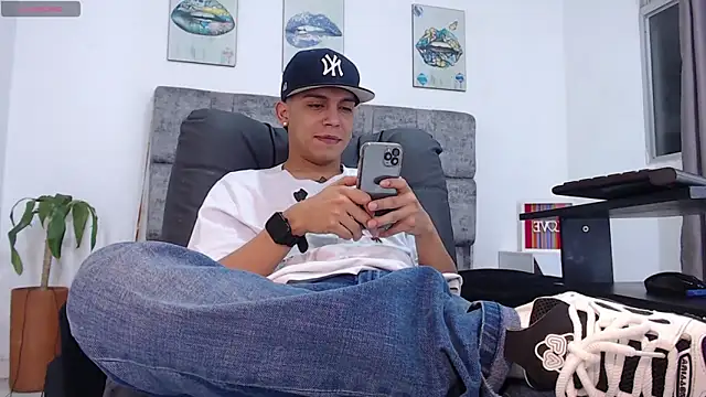 david santos16 online show from December 17, 2:38 am